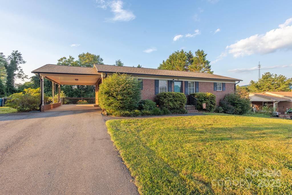 101 Hillsdale Lane