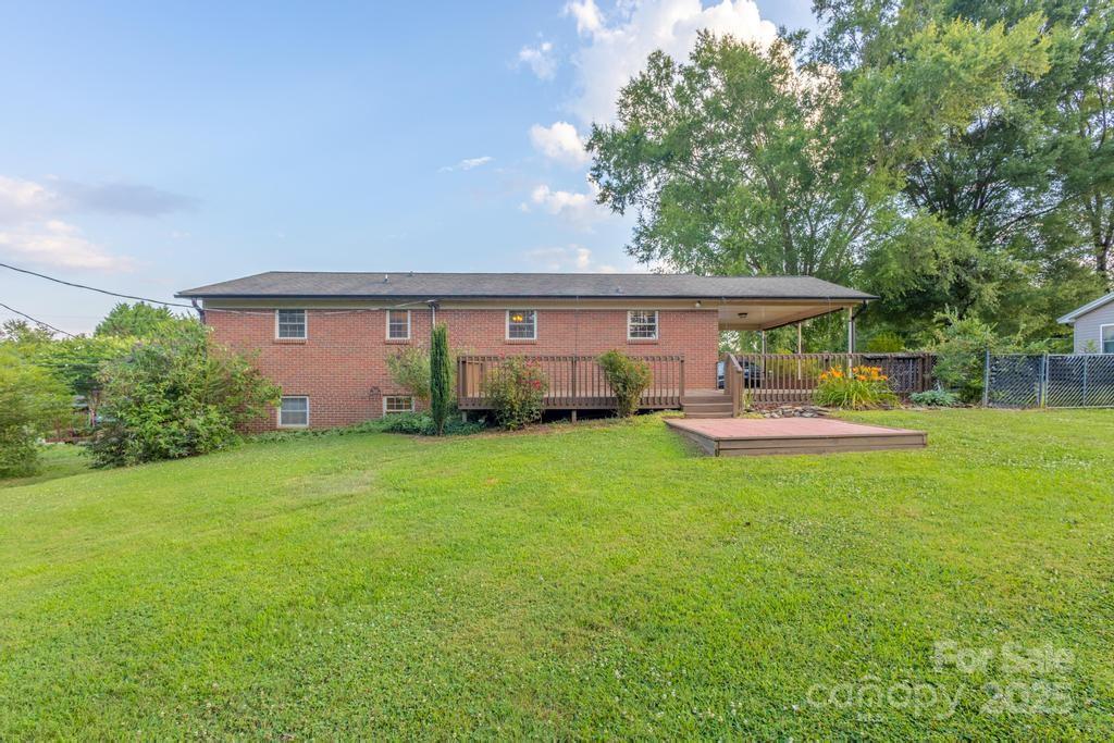 101 Hillsdale Lane