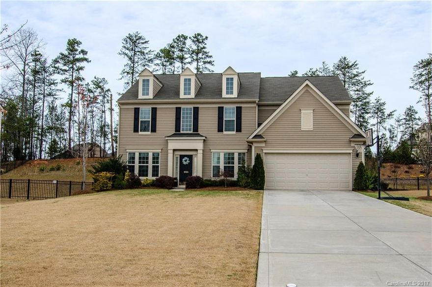Immaculate home in Audubon Lake. Right across SC border, enjoy SC taxes and easy access to Ballantyne. Home boasts a huge front yard and private, professionally landscaped and fenced back yard in cul-de-sac. Screened in back porch, gourmet kitchen and a guest suite on main floor. Master bedroom with hardwoods, attached bath and huge walk in closet as well as a large bonus room upstairs. All the upgrades you are looking for including ss appliances, upgraded cabinets and sink in the laundry room.