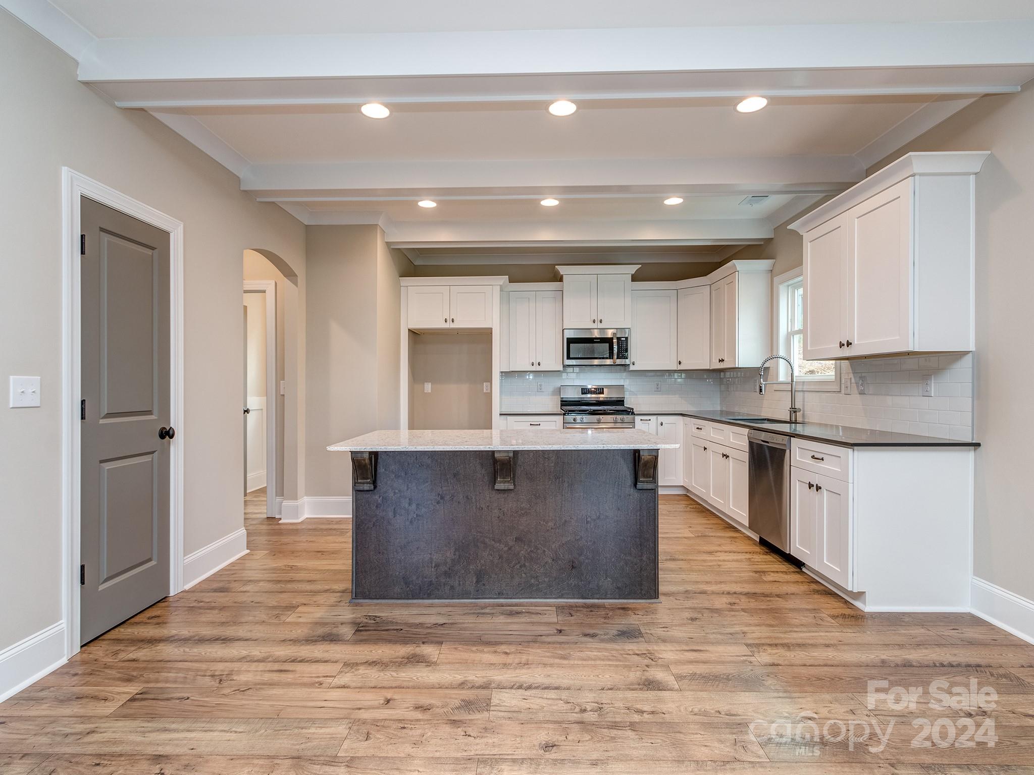 Tega Cay - Residential