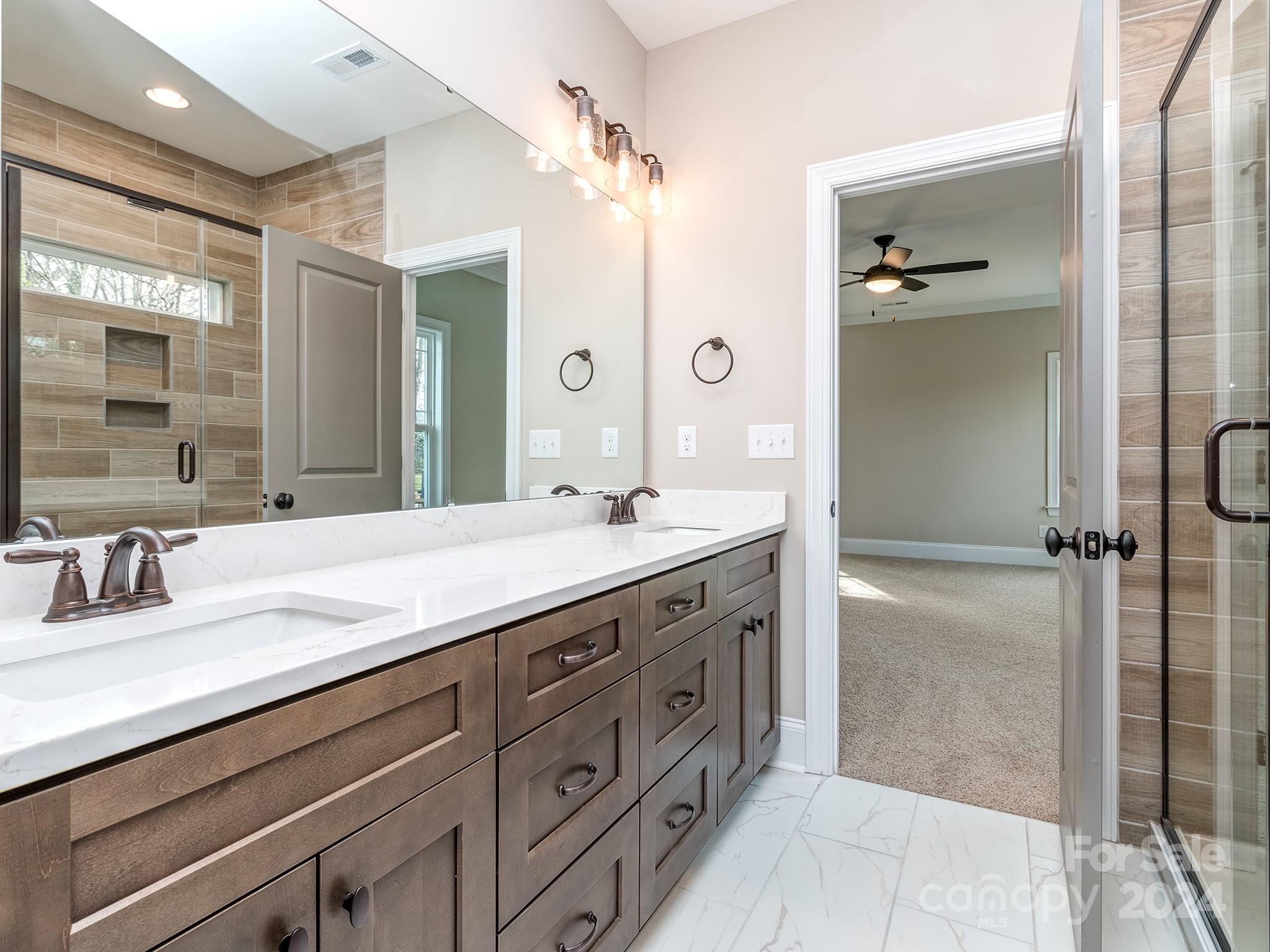 Tega Cay - Residential