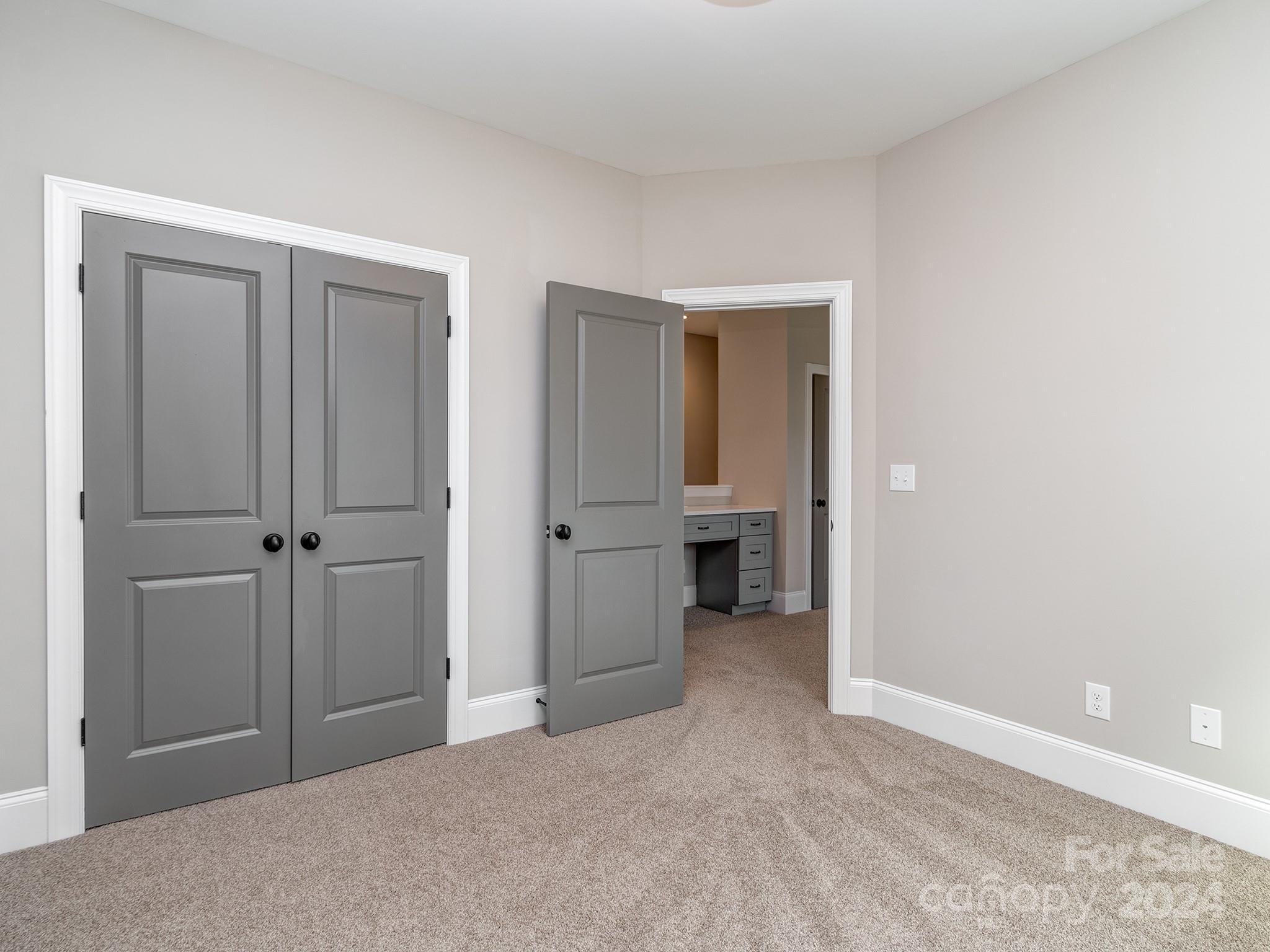 Tega Cay - Residential