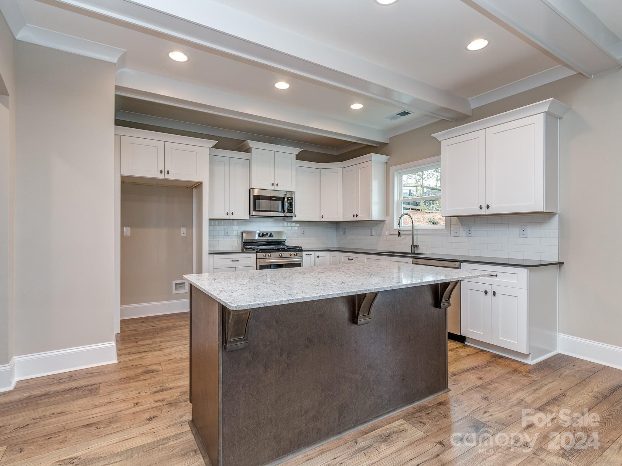 Tega Cay - Residential