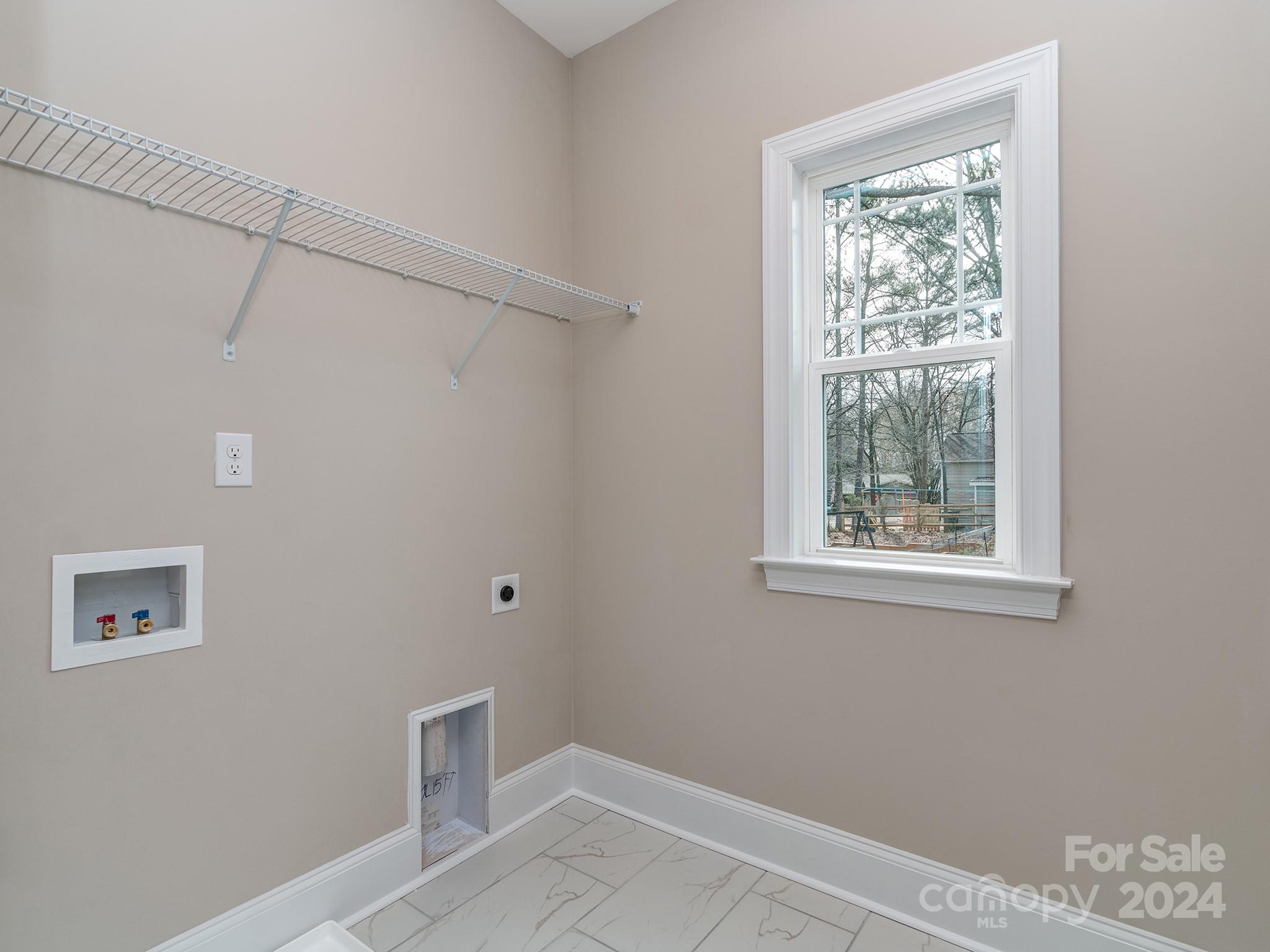 Tega Cay - Residential