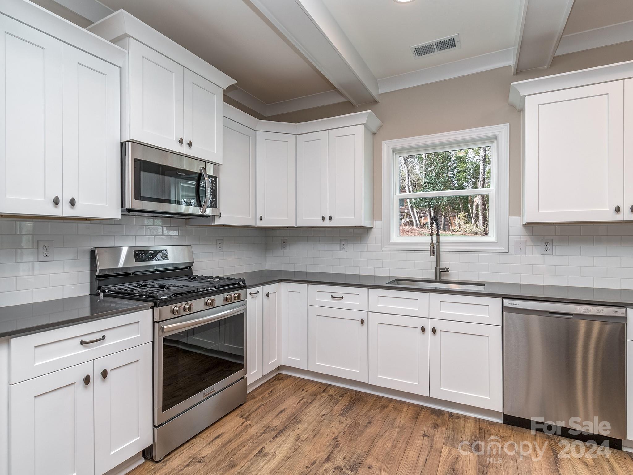 Tega Cay - Residential