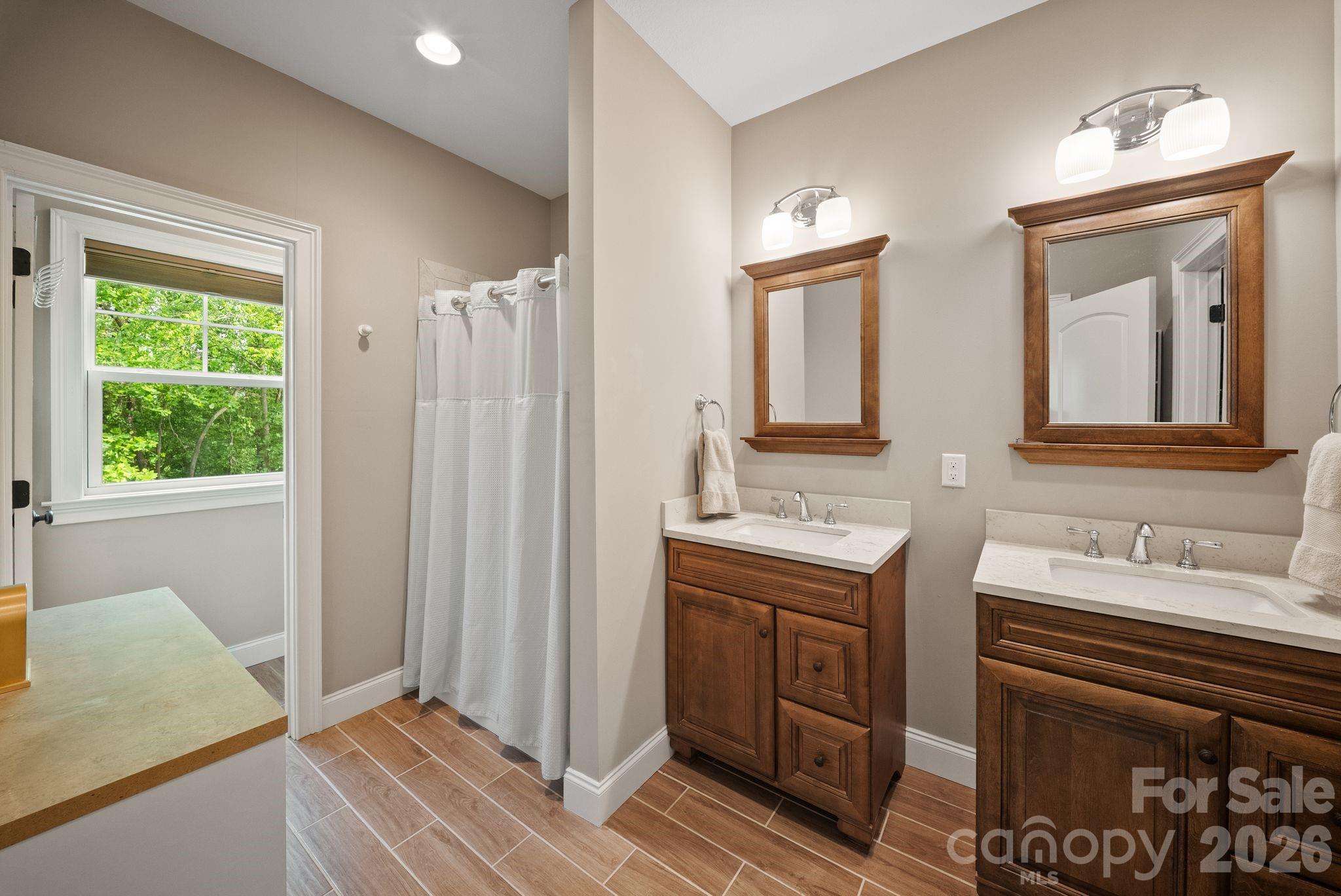 Cottages at Glenn Oaks - Residential