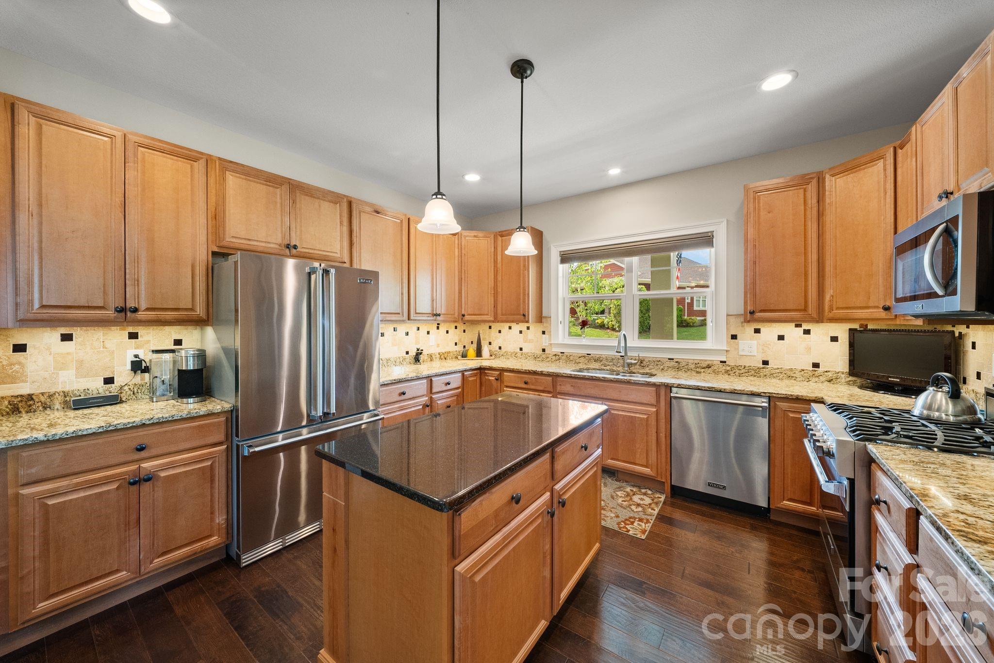 Cottages at Glenn Oaks - Residential