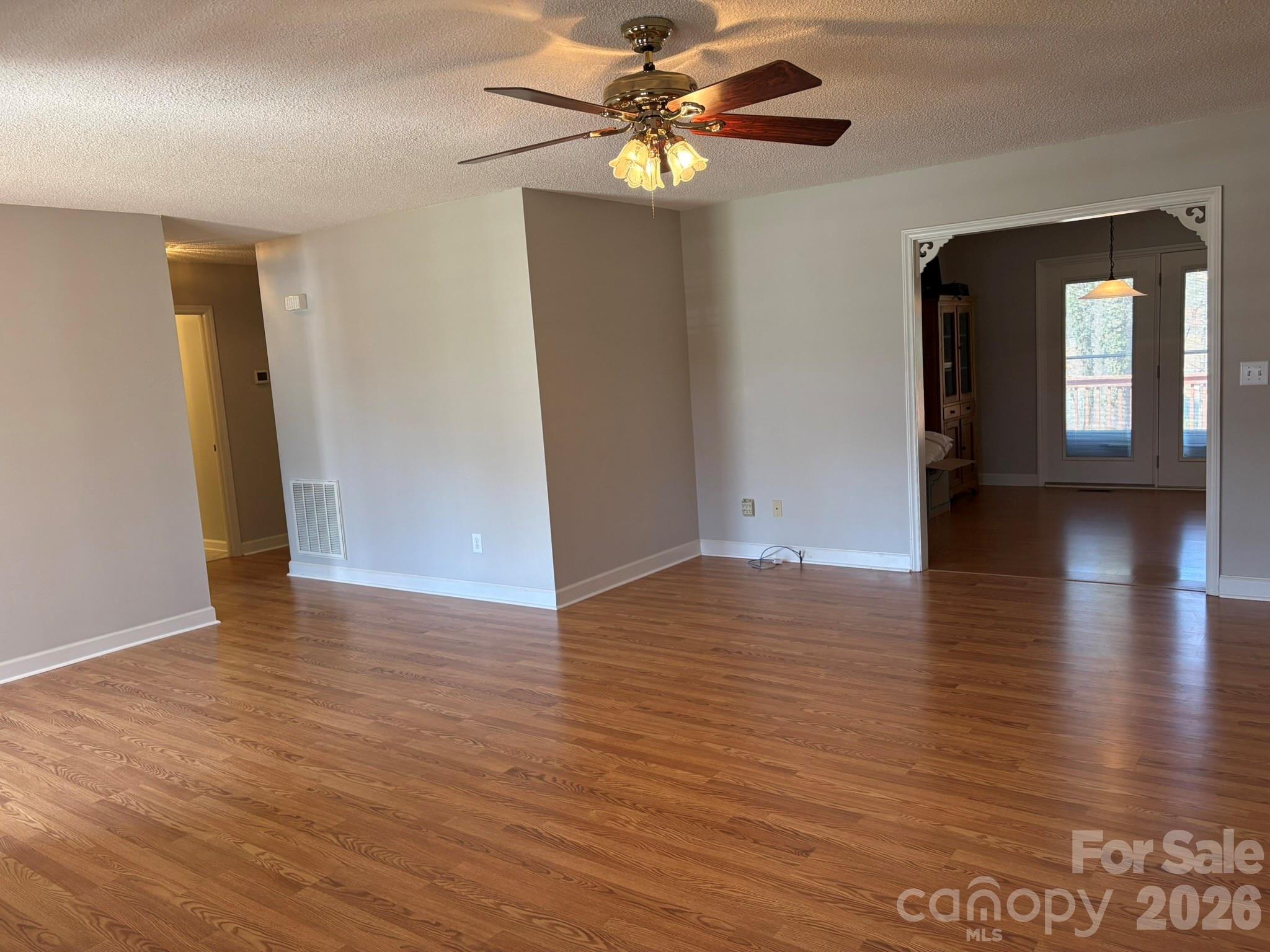 Forrest Glenn - Residential