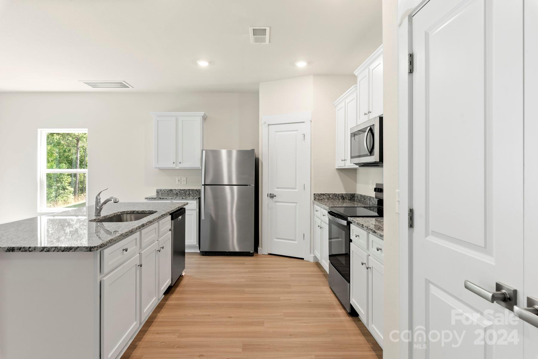 Knights Bridge - Residential