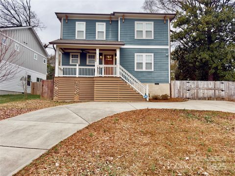 Photo of 1510 Princess Place, Charlotte, NC 28208 (MLS # 4331094)