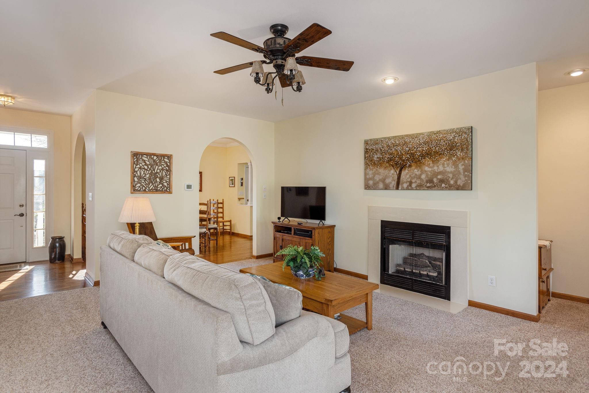 Deerlake Village - Residential