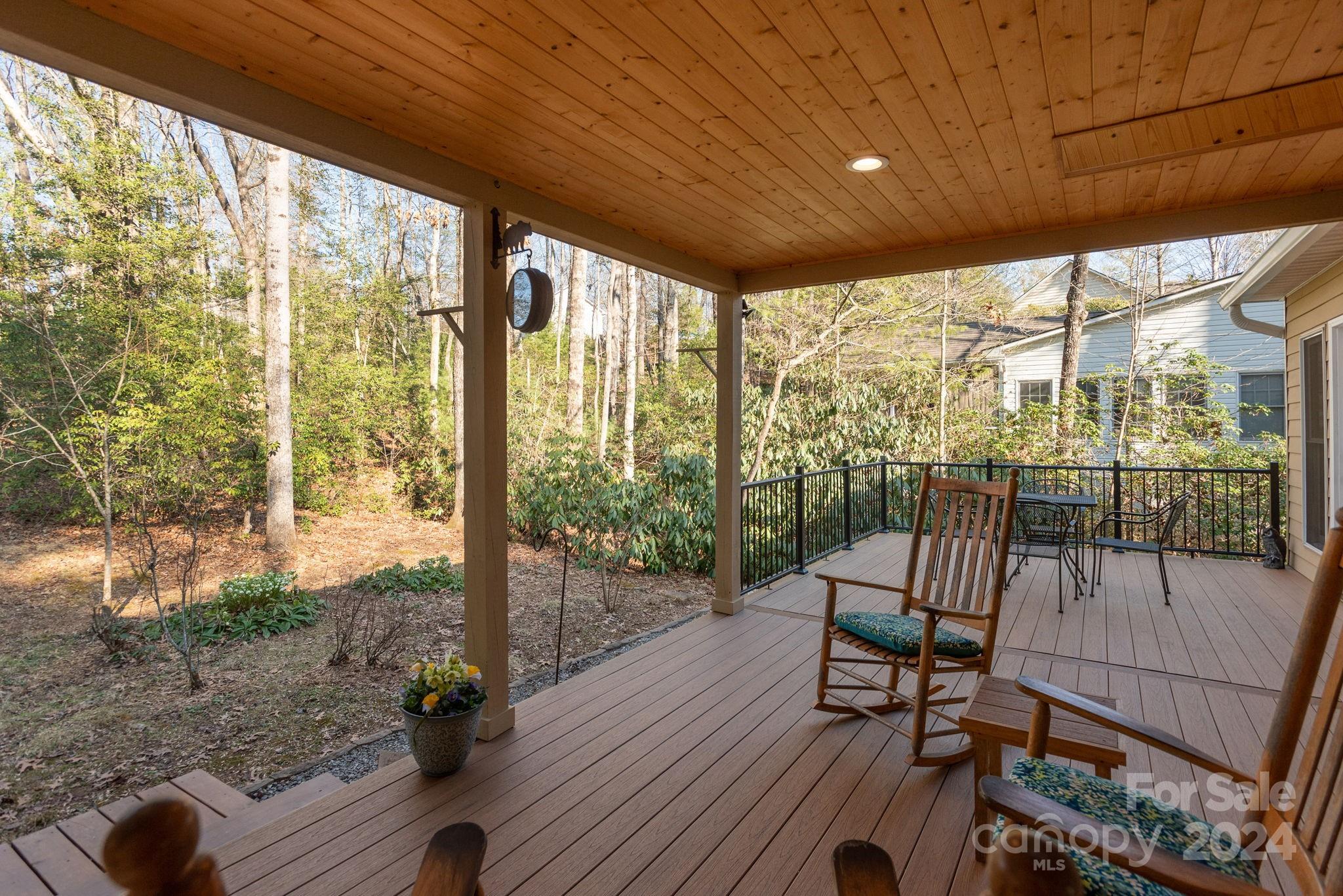 Deerlake Village - Residential