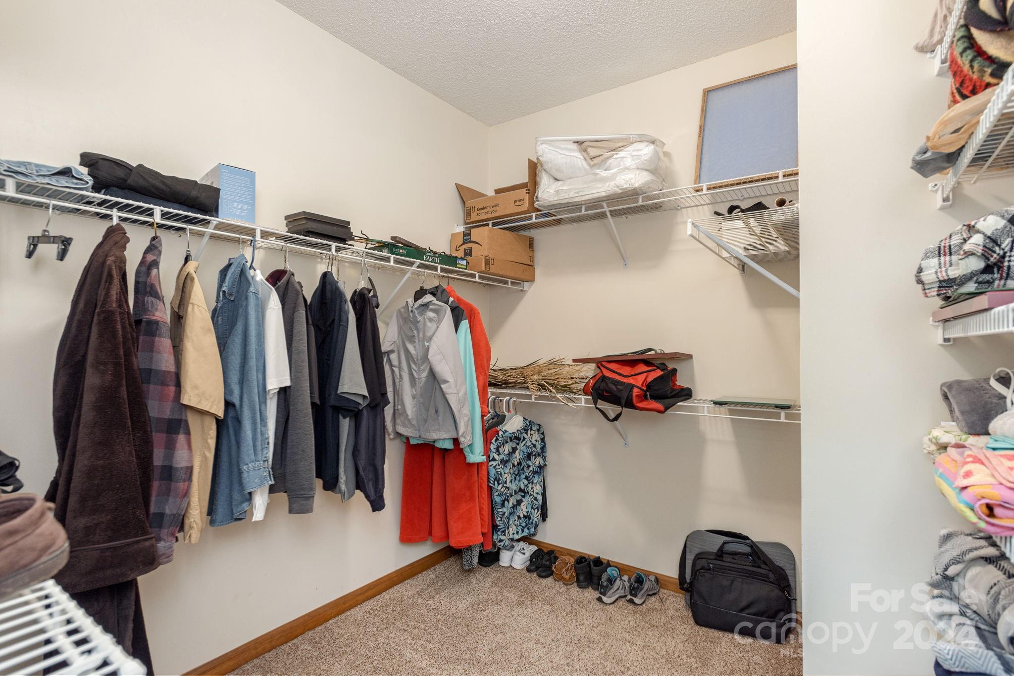 Deerlake Village - Residential