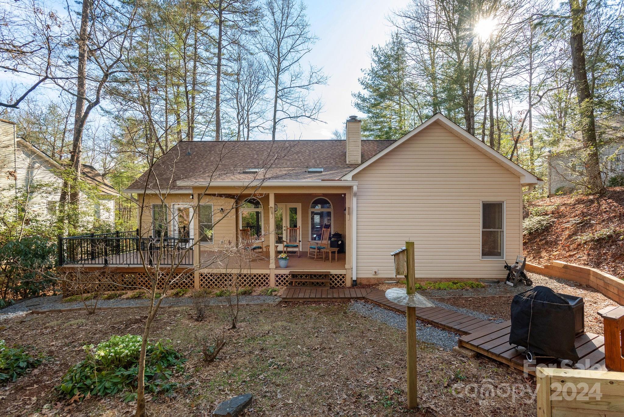 Deerlake Village - Residential