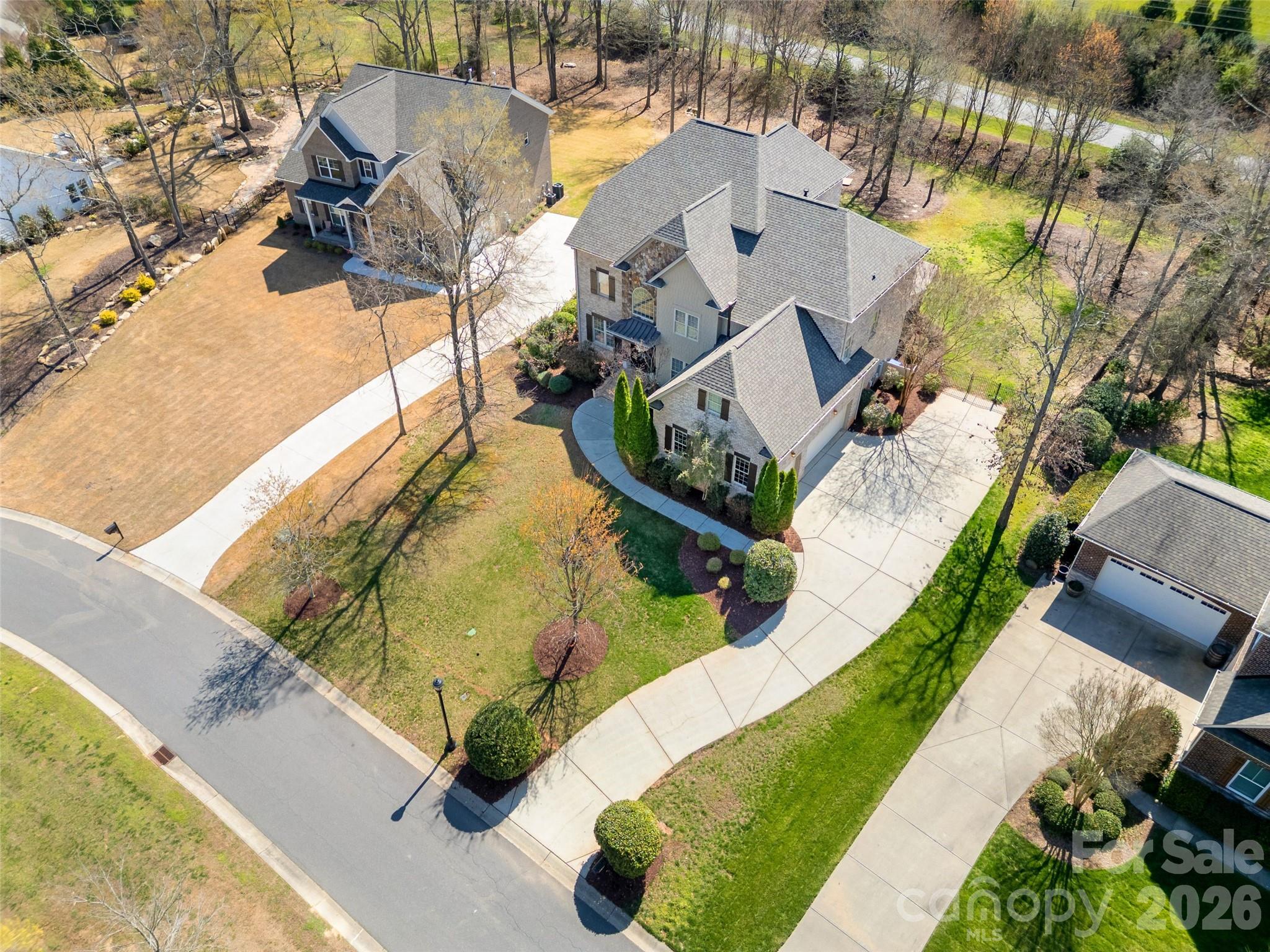 2718 Old Course Road