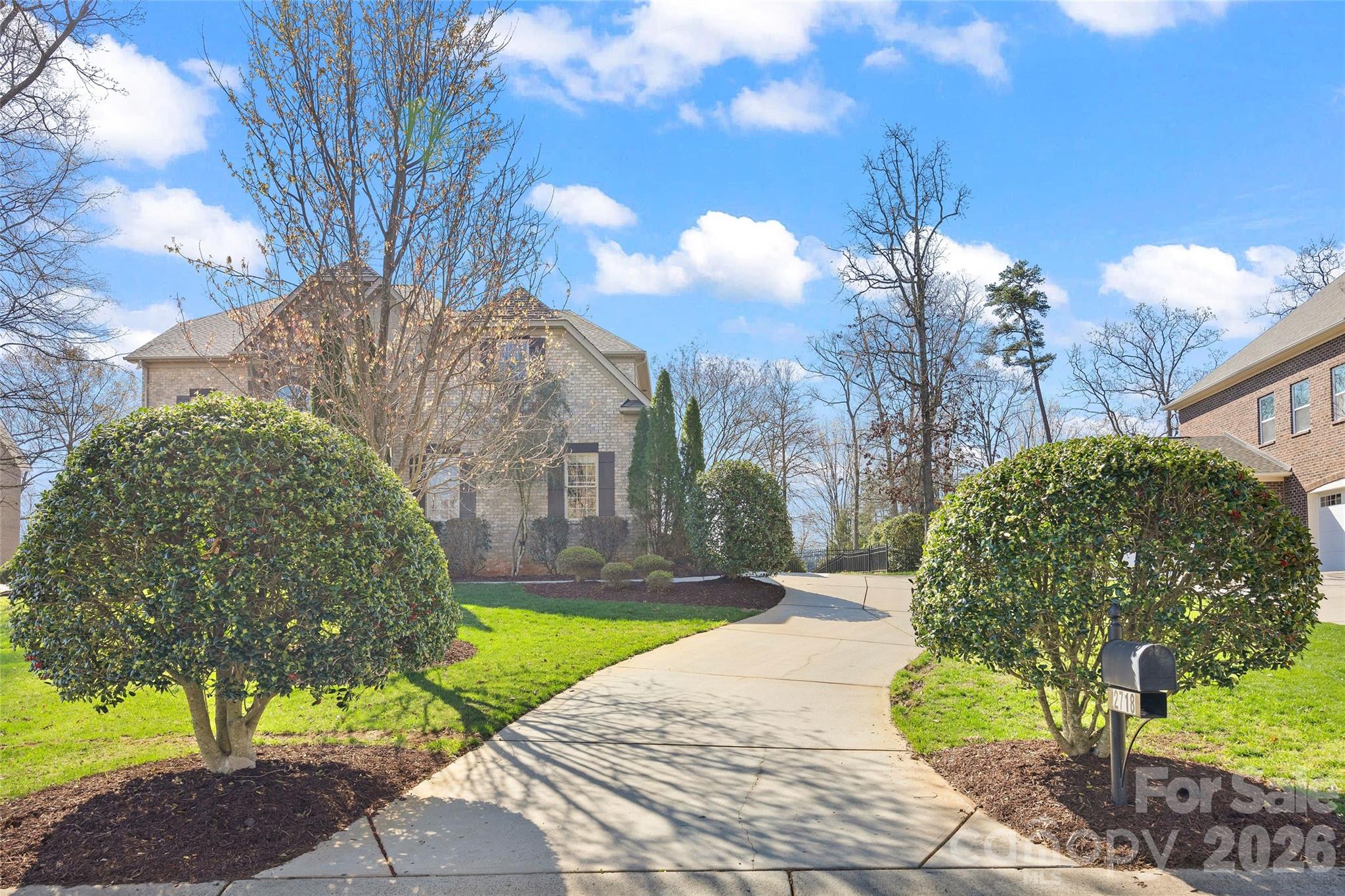 2718 Old Course Road