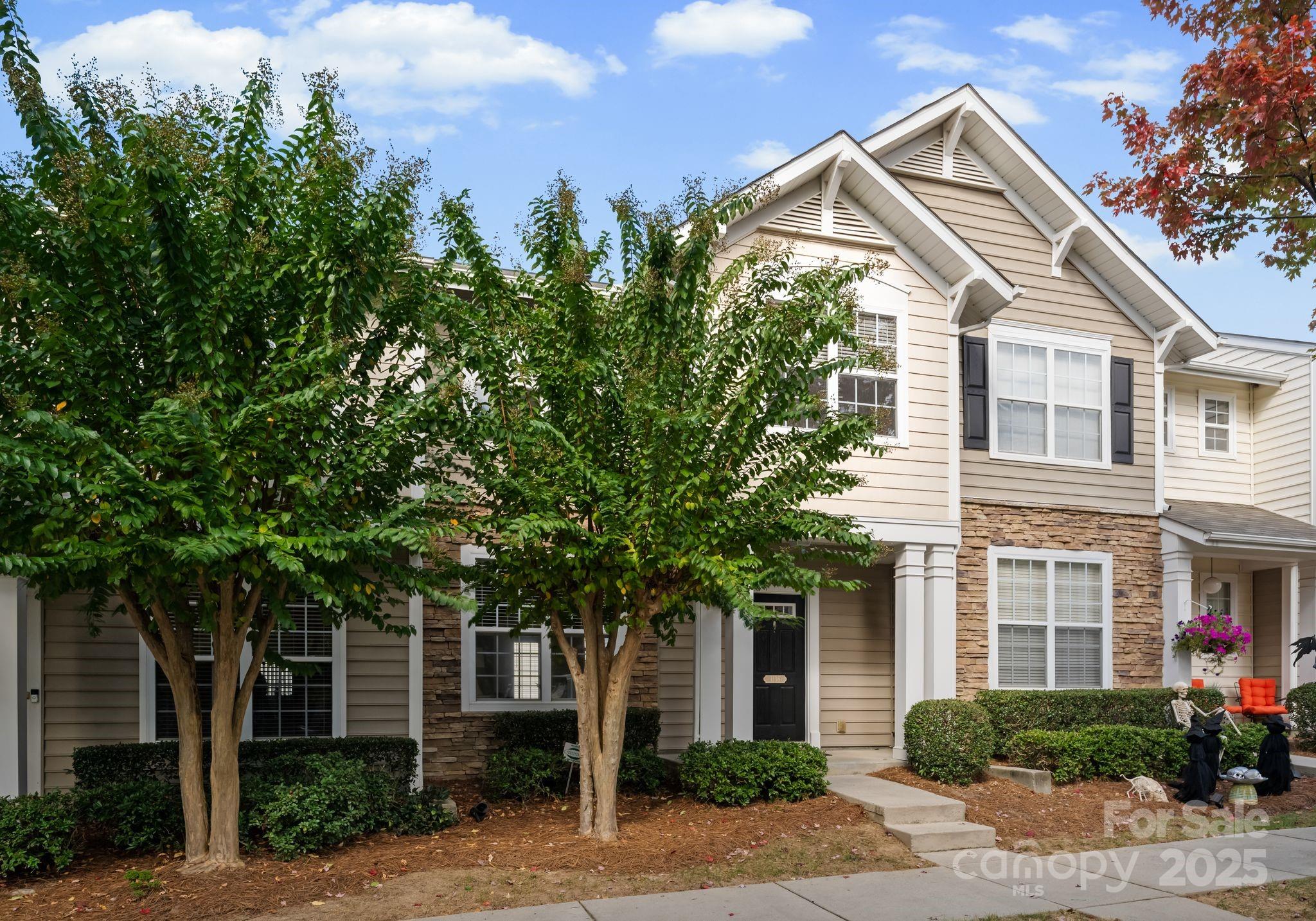 1136 Drummond Lane