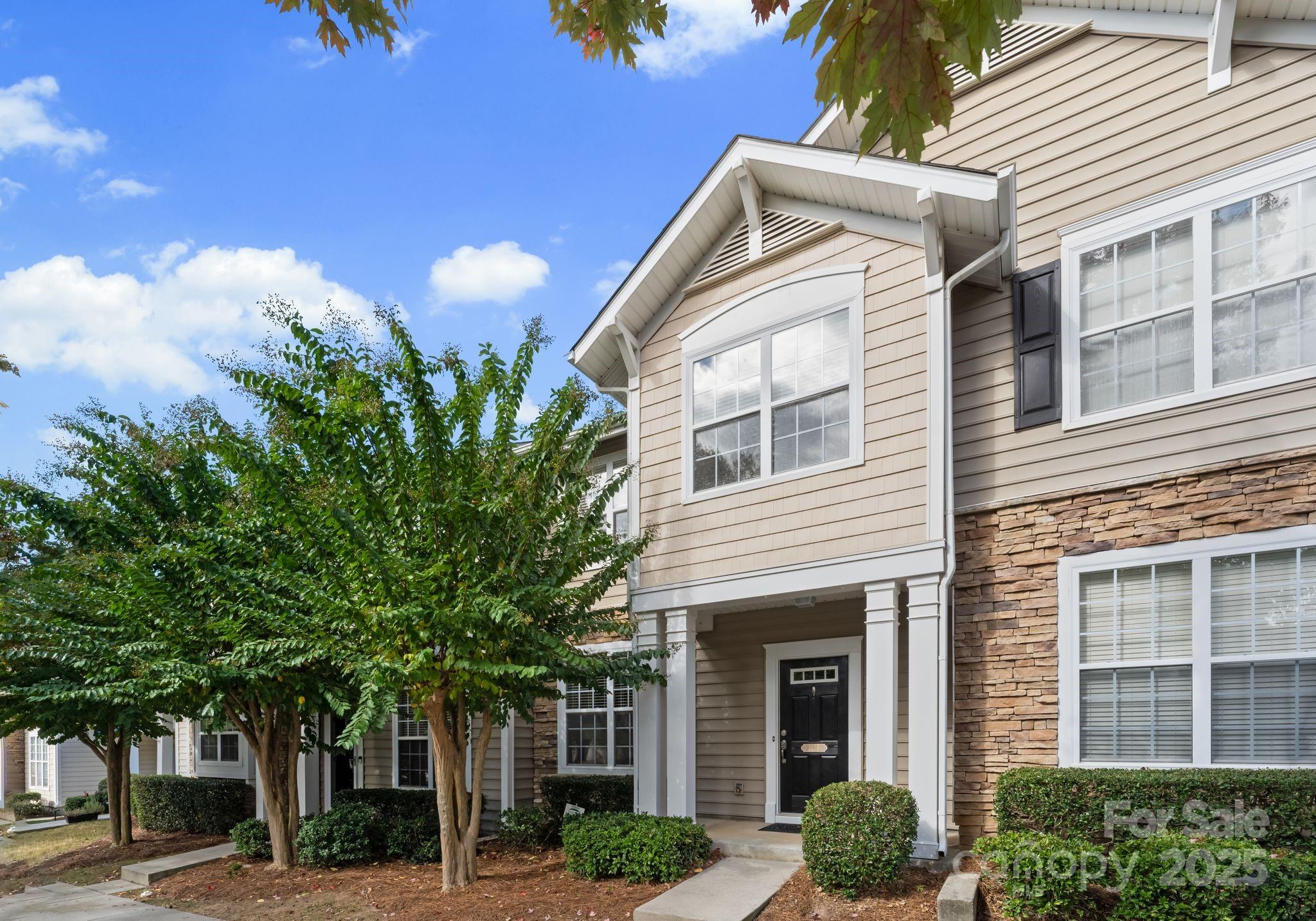 1136 Drummond Lane