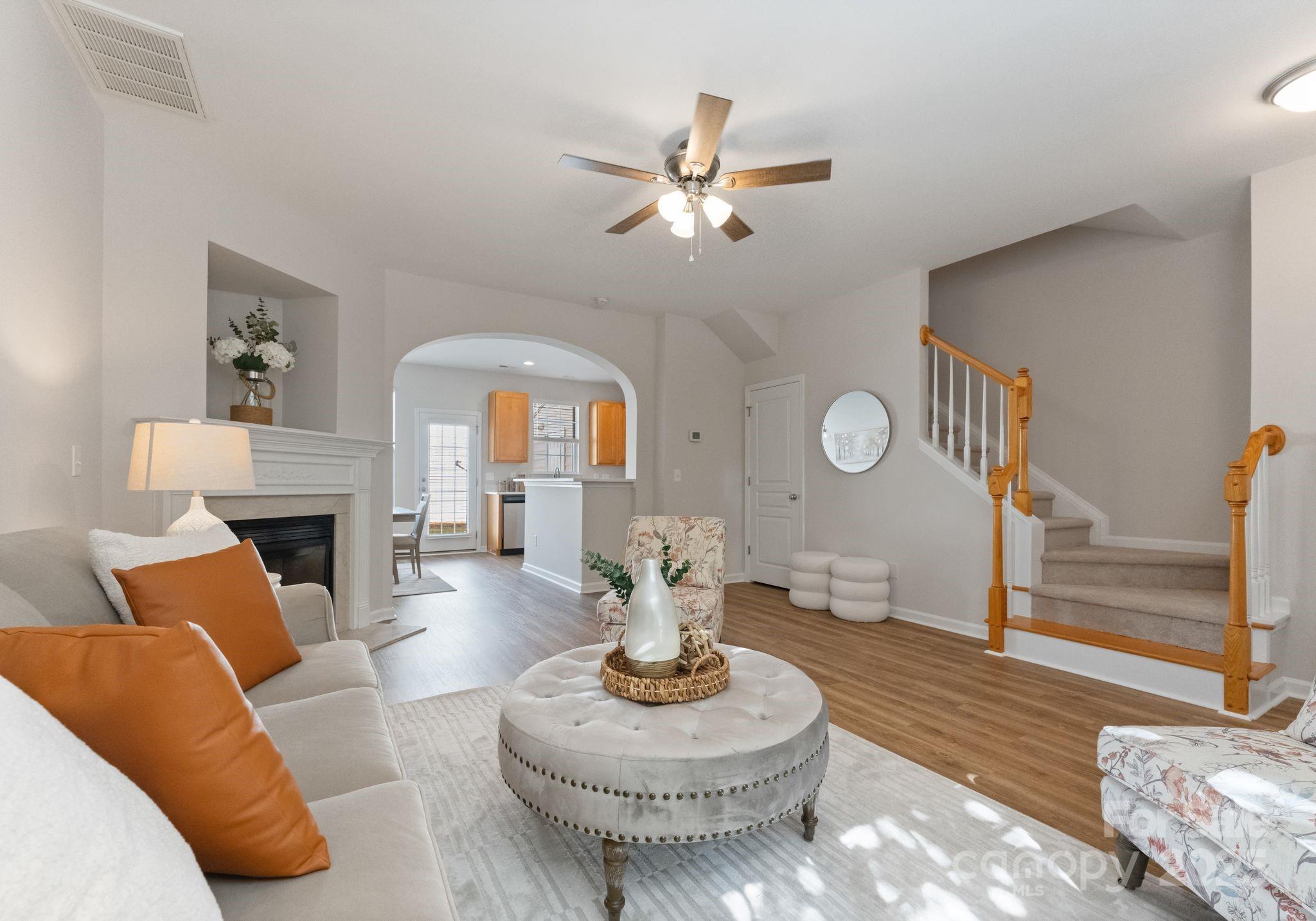 1136 Drummond Lane