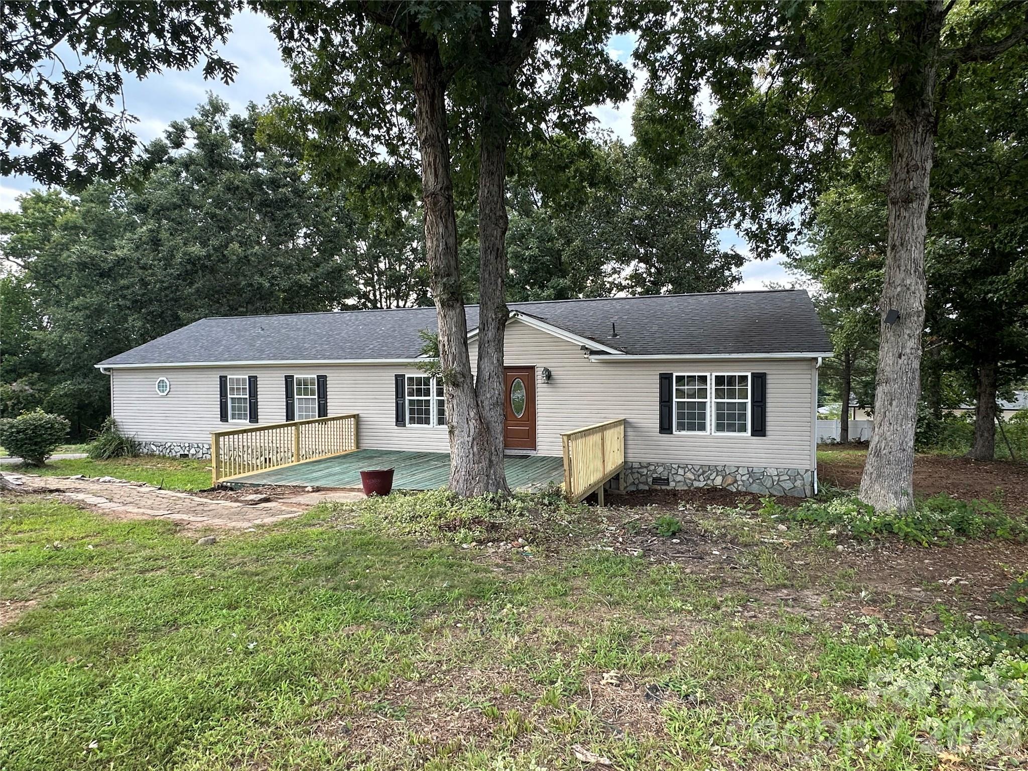 4786 BRIAR Court