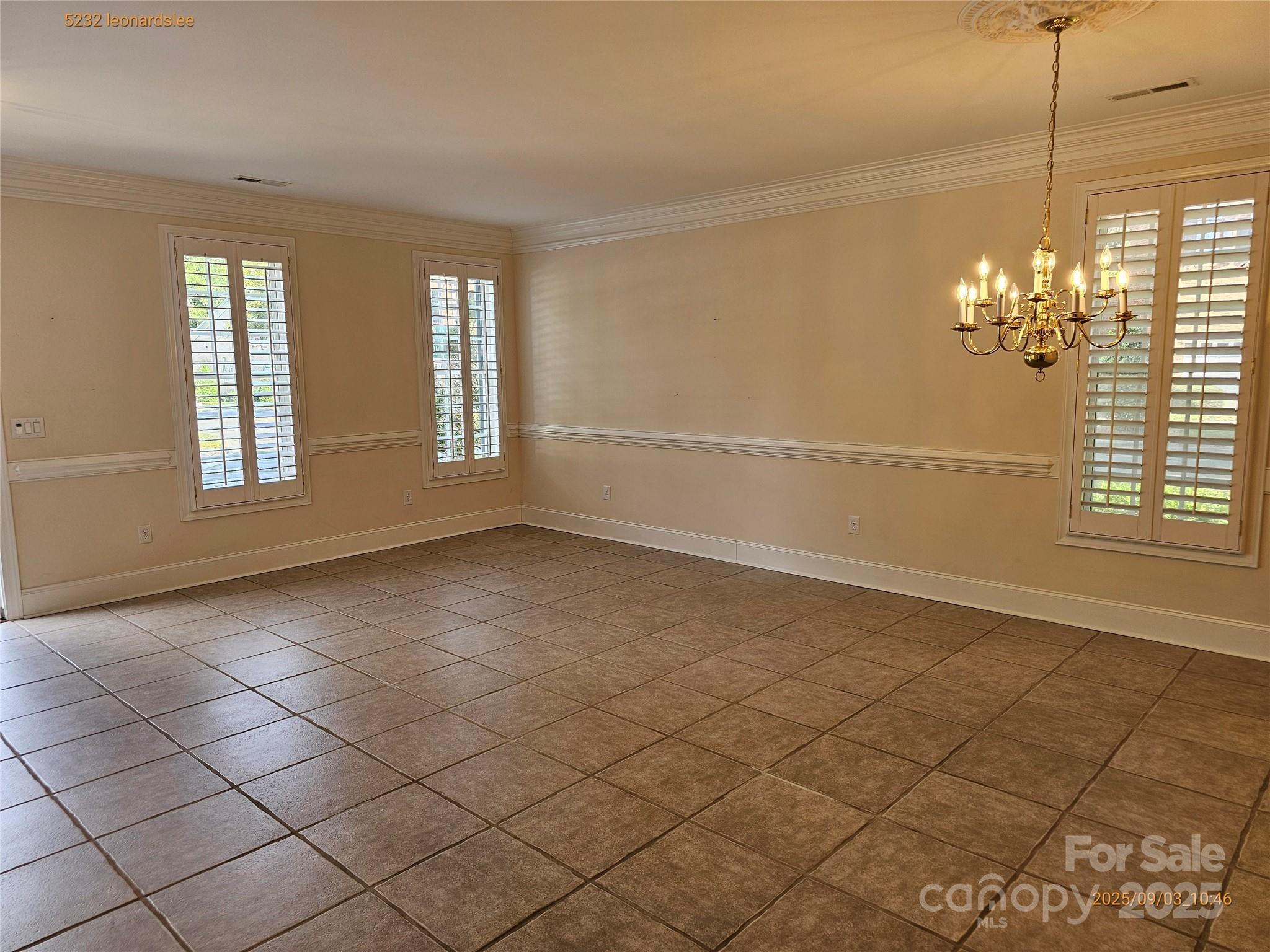 5232 Leonardslee Court