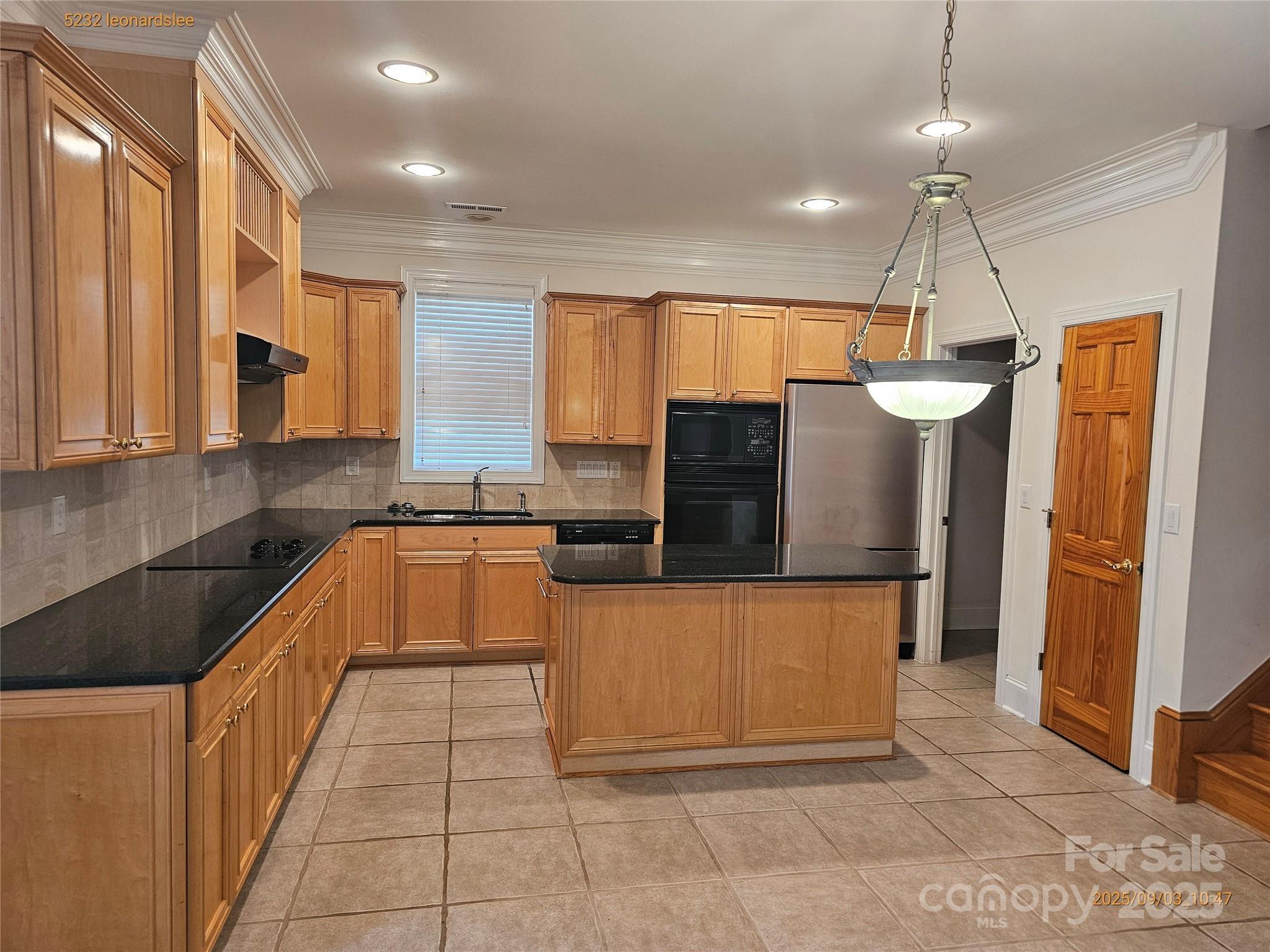 5232 Leonardslee Court