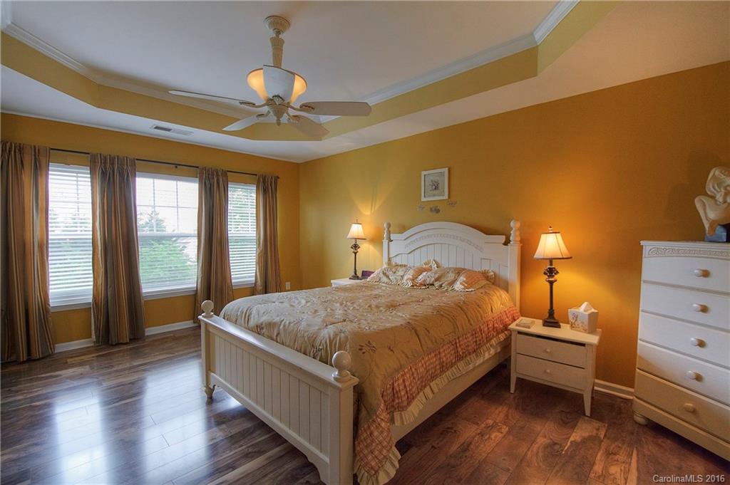 Ridge Pointe - Residential