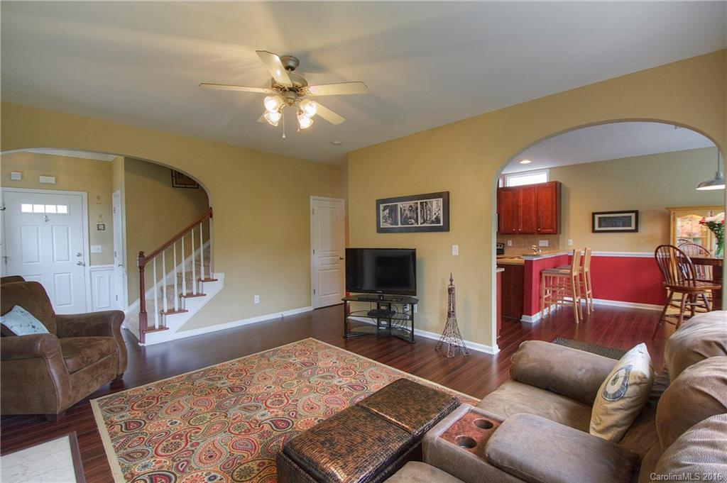 Ridge Pointe - Residential