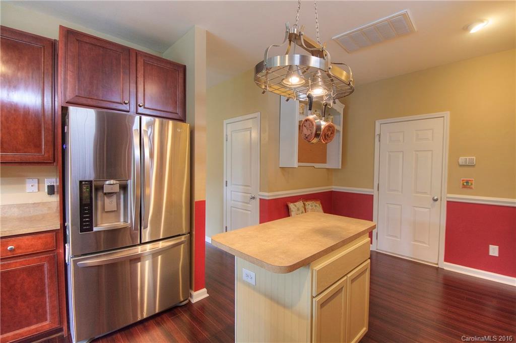 Ridge Pointe - Residential