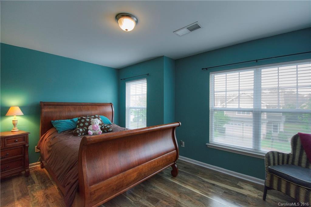 Ridge Pointe - Residential