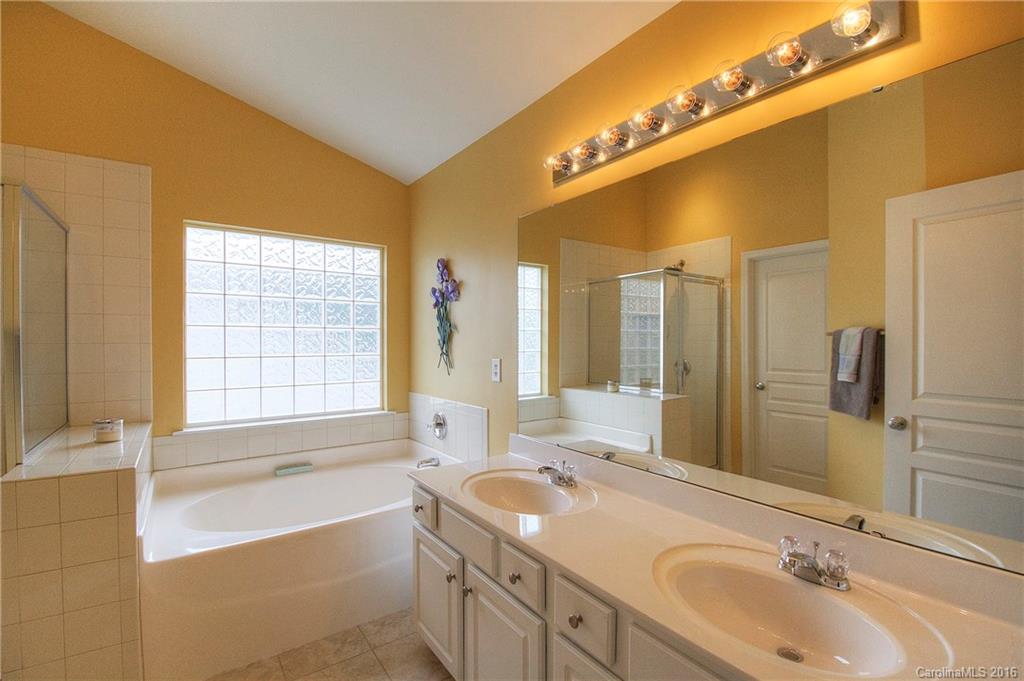 Ridge Pointe - Residential