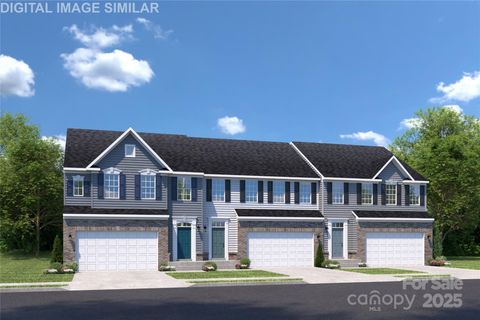 Photo of 2268 Island Lake Drive, Charlotte, NC 28216 (MLS # 4309466)