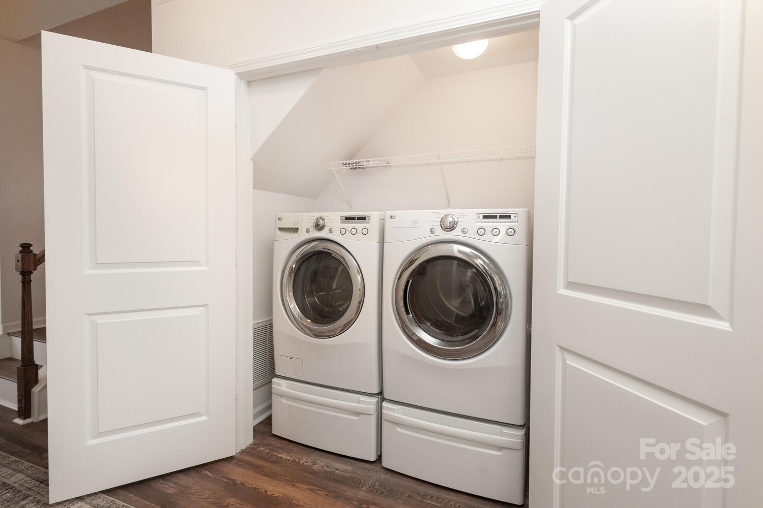 The Mews at Laurel Valley - Residential