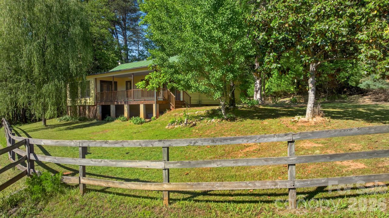 3205 Collinsville Road