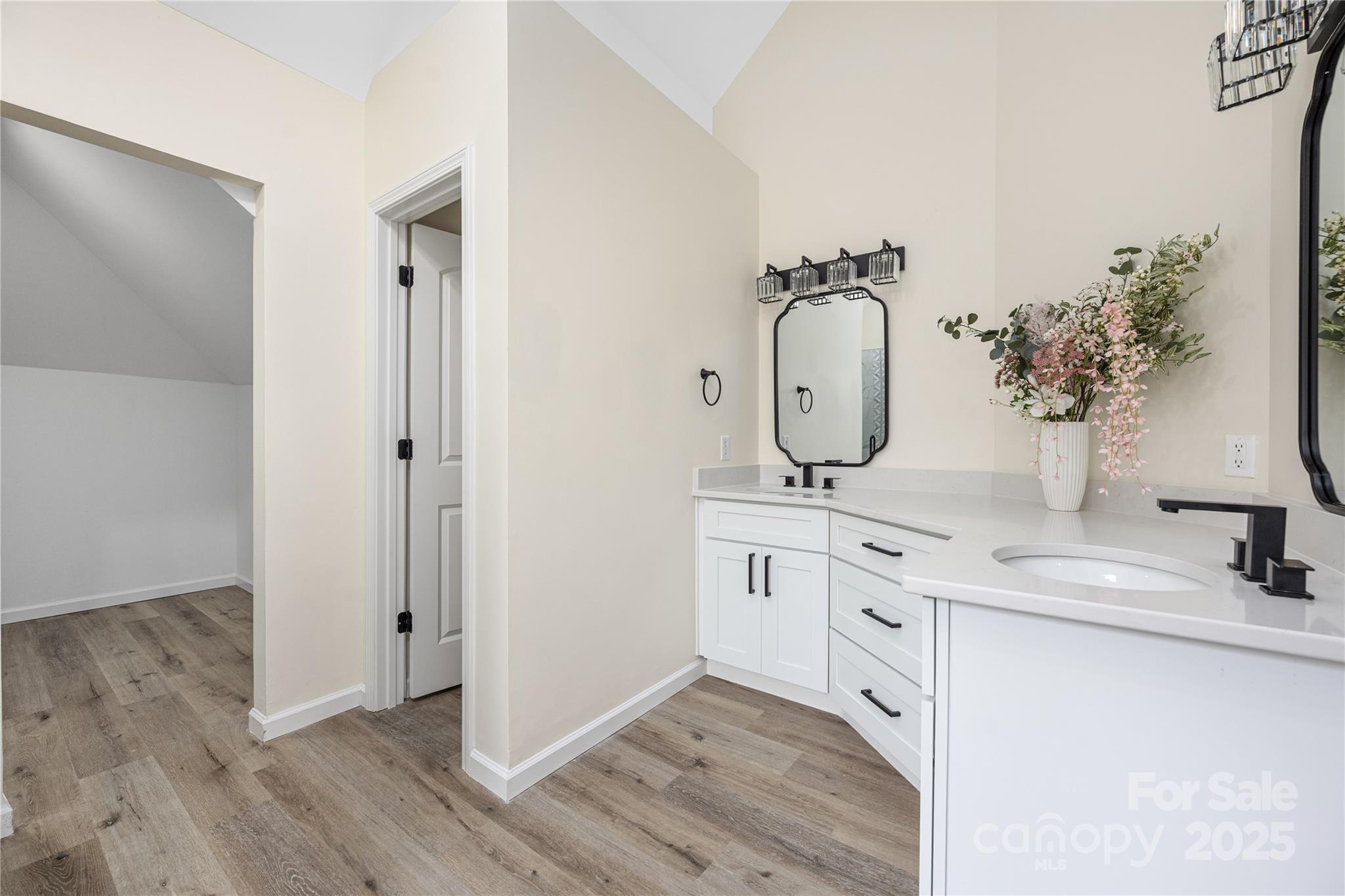 Sardis Beverly Park - Residential