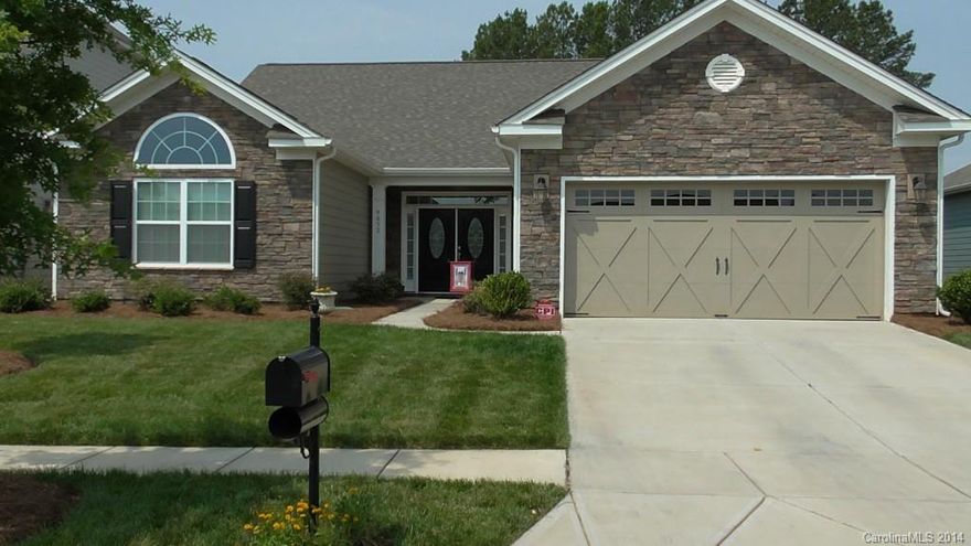 The Vineyards located on the Lake Wylie section of the Catawba River.Community pool, private boat ramp, tennis courts, club-house and walking trails.11' ceilings in the family and dining area. Tall windows brighten up the  living areas.Kitchen features stainless refrigerator and double sink, granite counter tops and  island with  clear vision to flat screen mounted above fireplace..Uverse TV and internet included in monthly homeowners dues as is trash pickup and lawn maintenance.