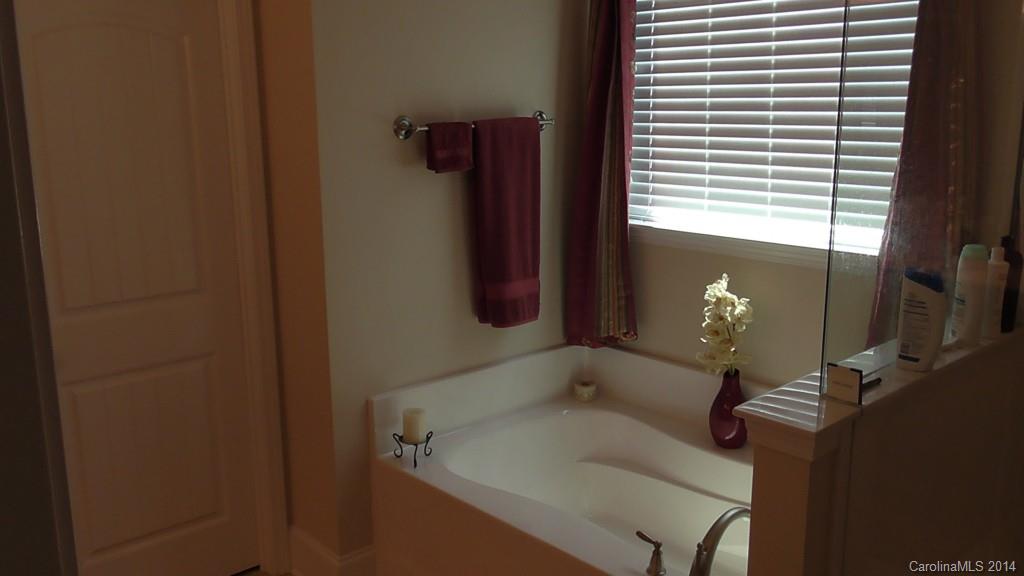 The Vineyards on Lake Wylie - Residential