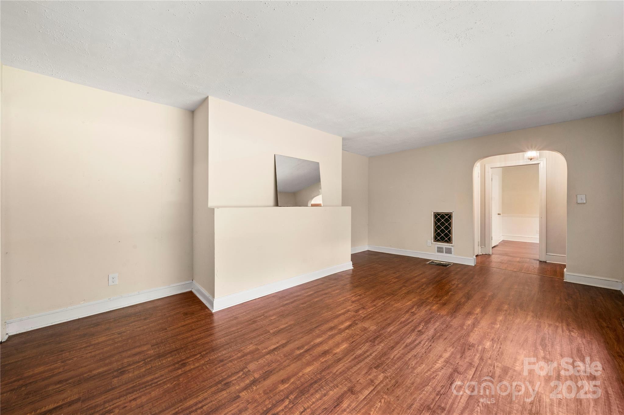 7010 Monroe Road