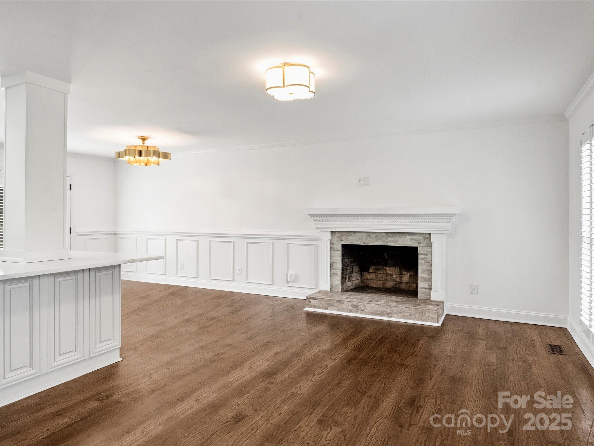 3453 Selwyn Avenue