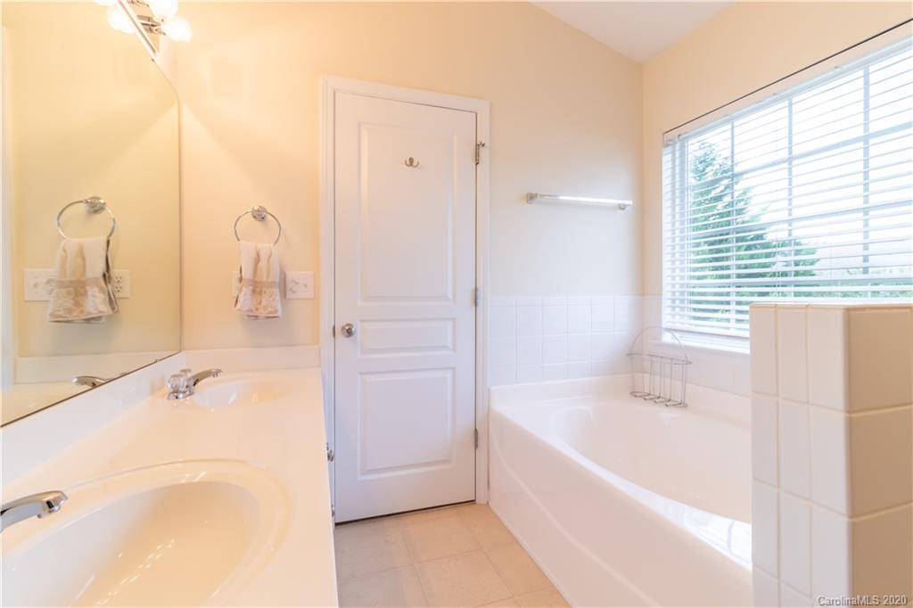 Ridge Pointe - Residential