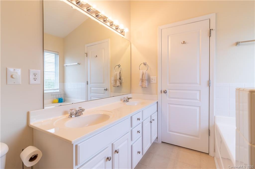 Ridge Pointe - Residential