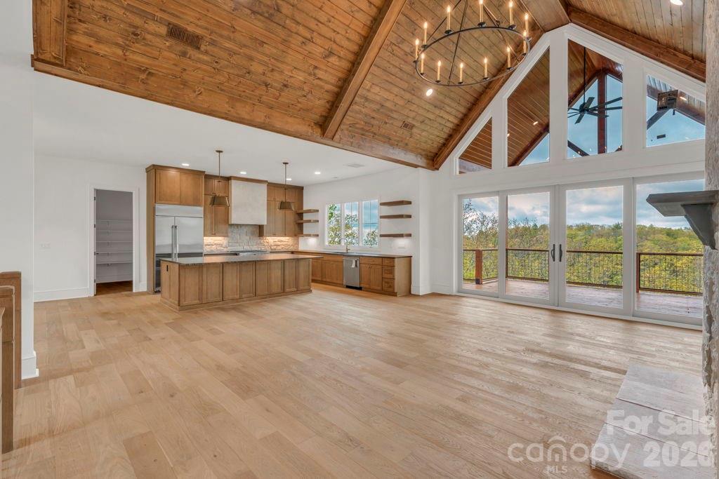 Greystone IV - Residential