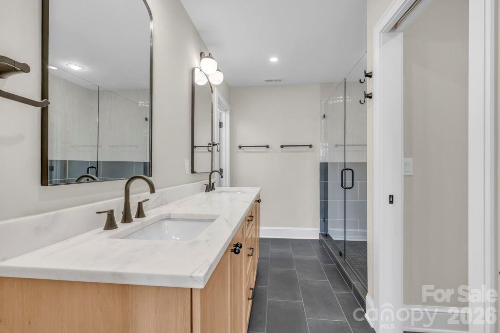 Greystone IV - Residential