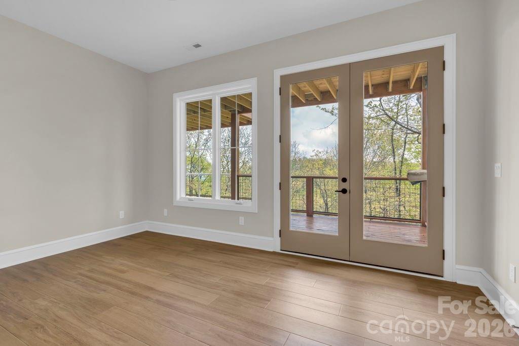 Greystone IV - Residential