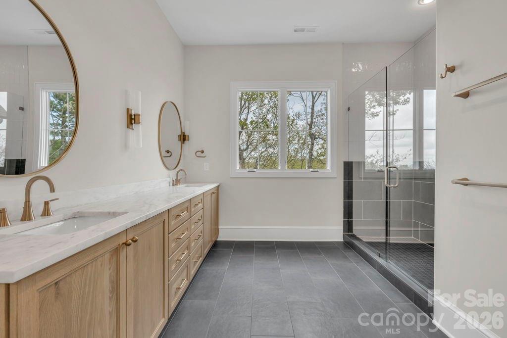 Greystone IV - Residential