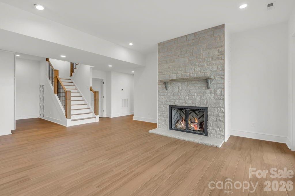 Greystone IV - Residential