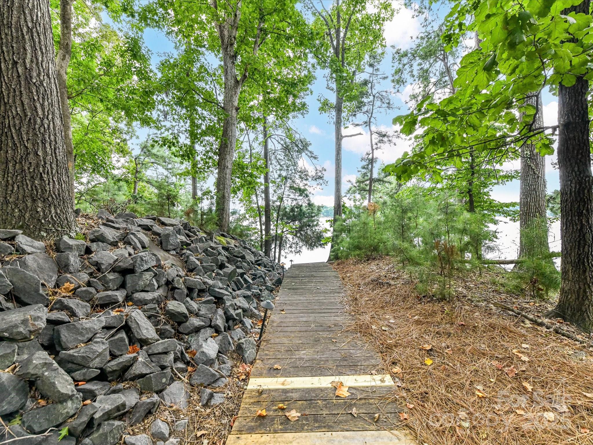 Tega Cay - Residential