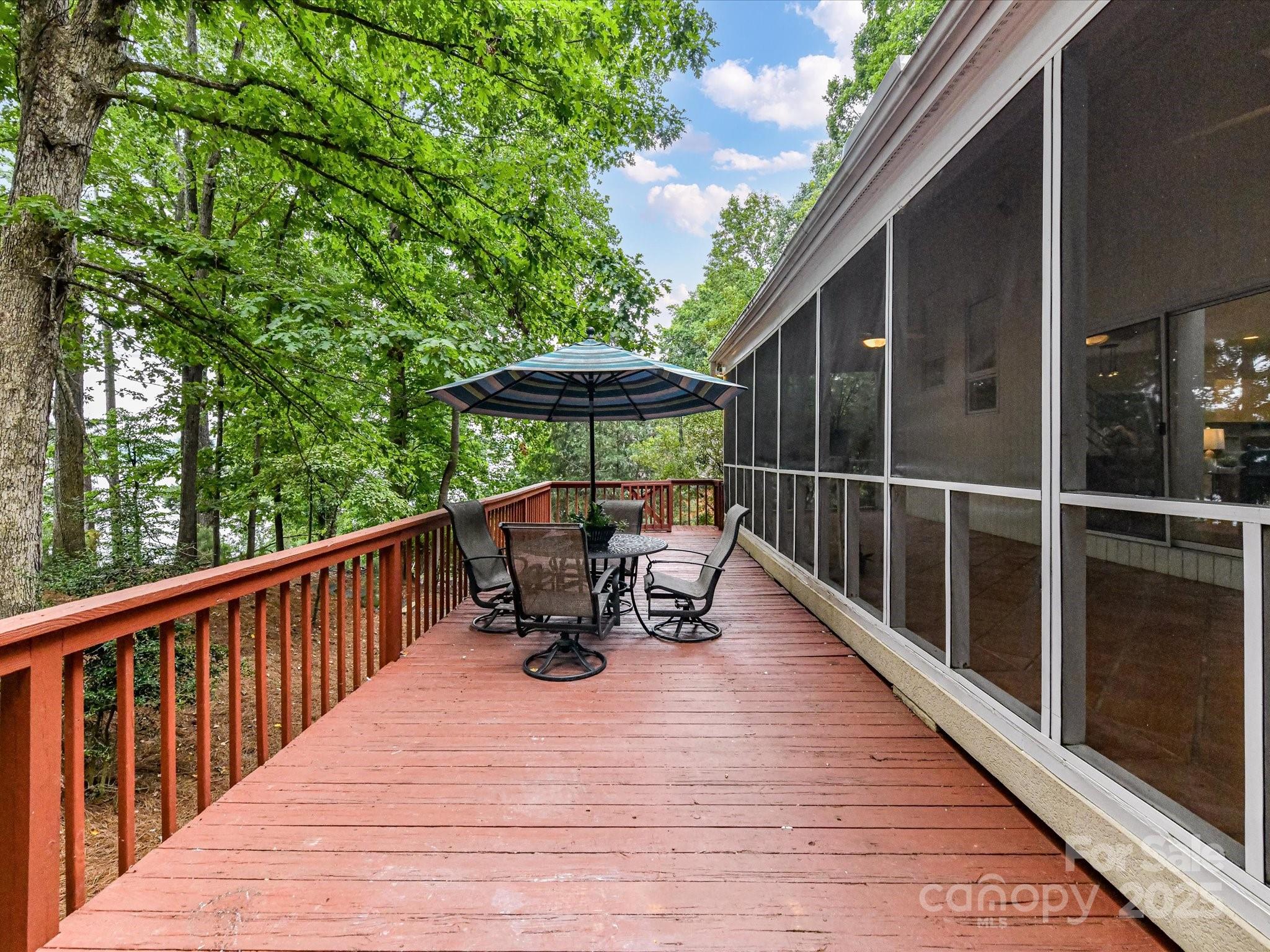 Tega Cay - Residential