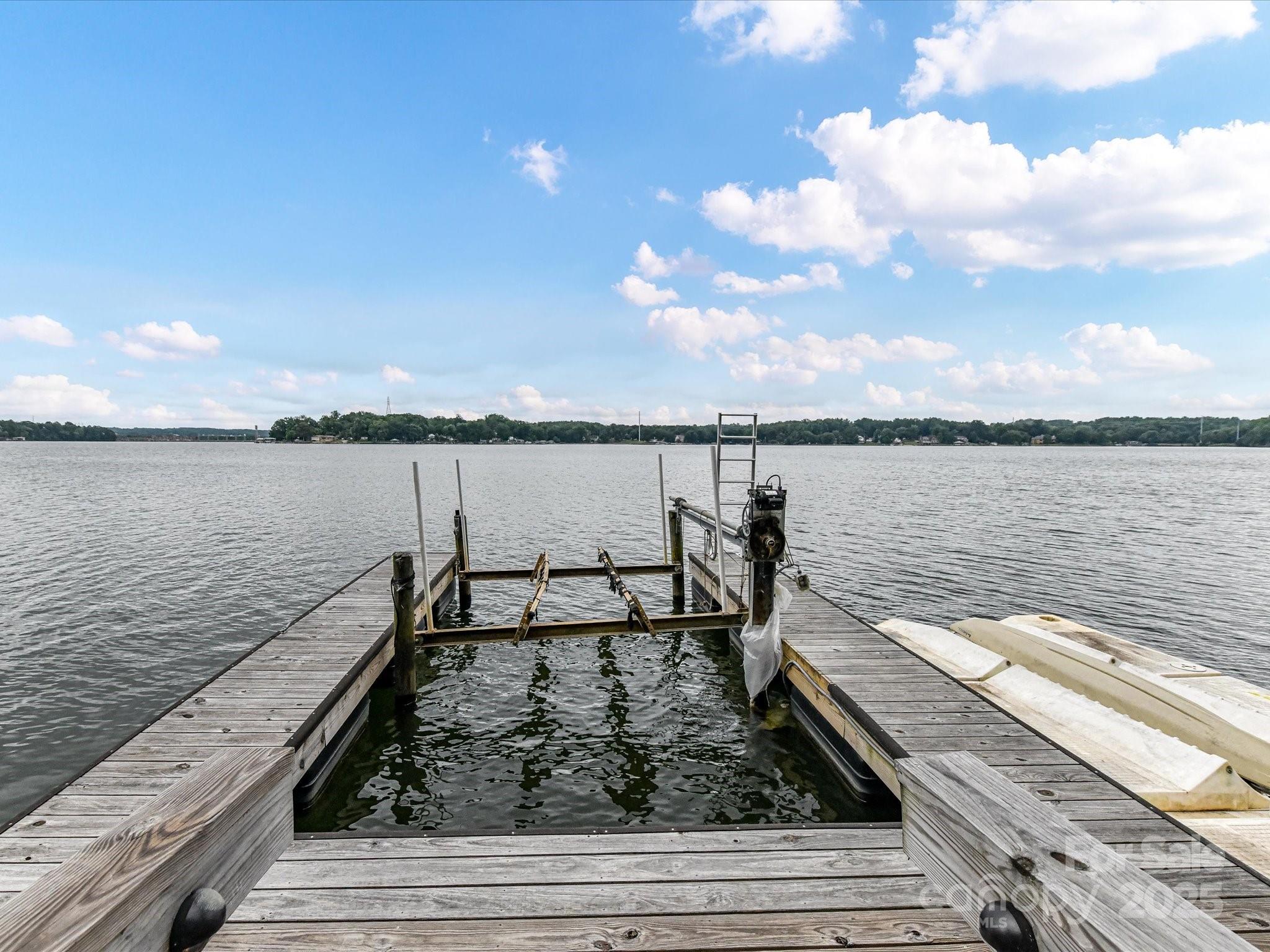 Tega Cay - Residential