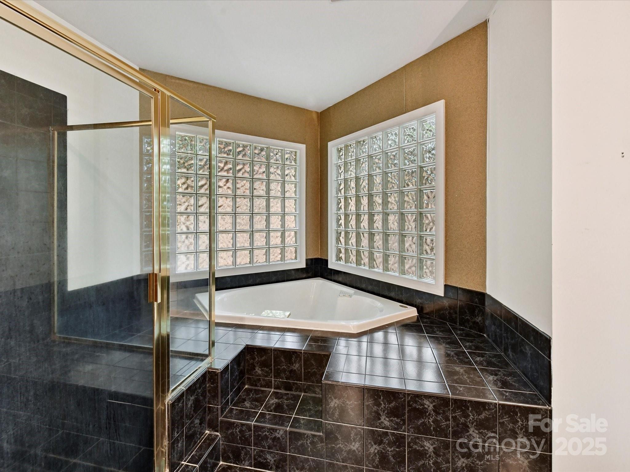 Tega Cay - Residential